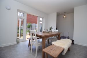 Kitchen/Diner- click for photo gallery